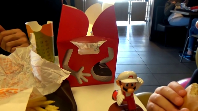 Супер Марио игрушки Хеппи Мил МакДональдс Super Mario toys Unboxing Happy Meal M 