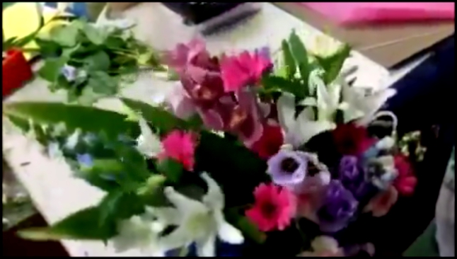 Составление букетов- потрясающий букет из роз, гербер и лилий своими руками курсы флористики. 
