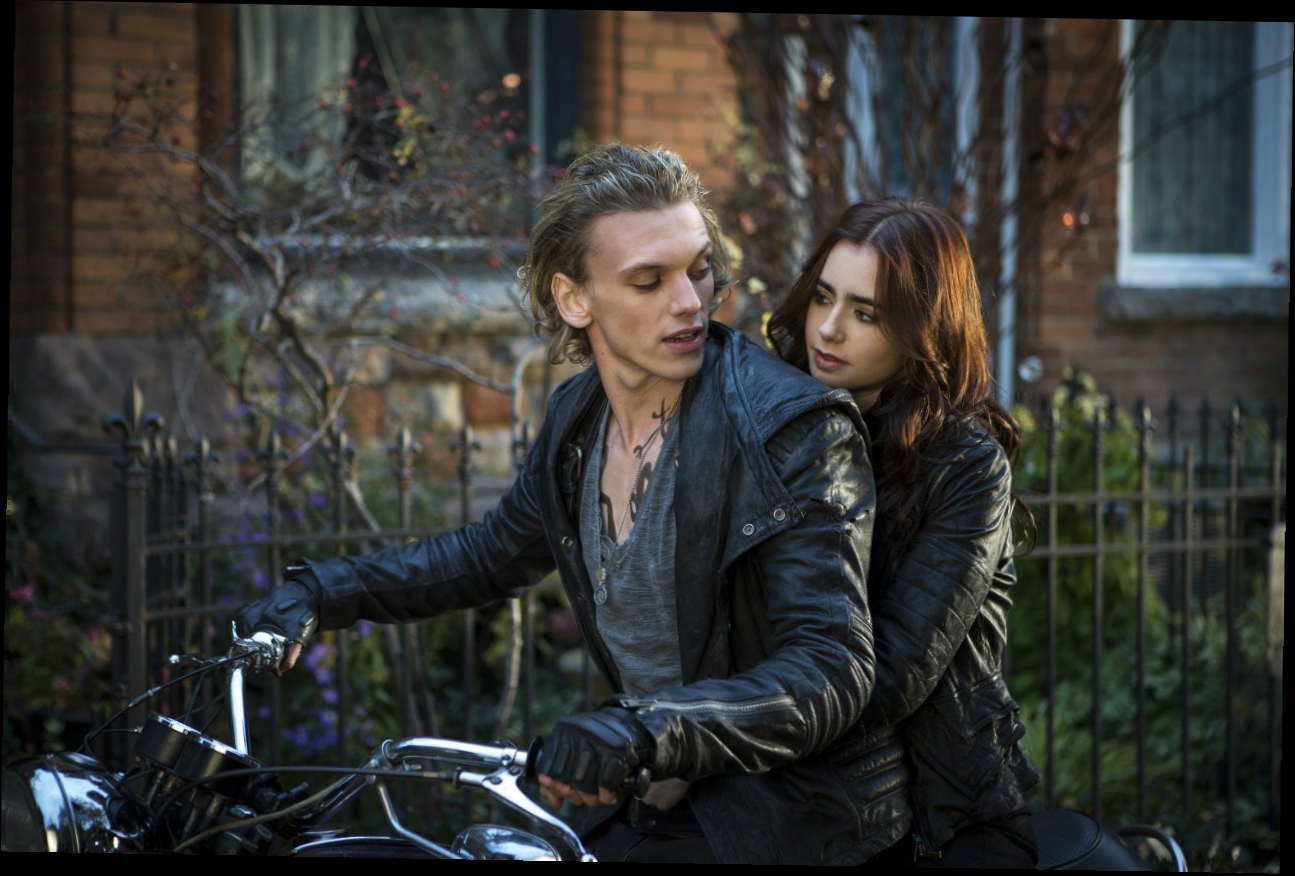 Орудия смерти: Город костей / The Mortal Instruments: City of Bones 2013 