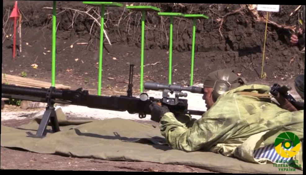 Десантники испытывают новую супер мощную винтовку калибра 12.7 мм. 