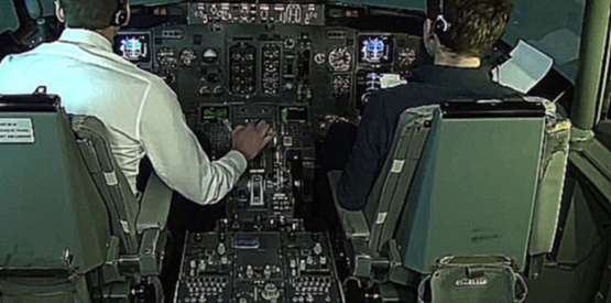 Пилотируя Boeing 737-CL: видео из кабины тренажера часть 2 - BAA Training 