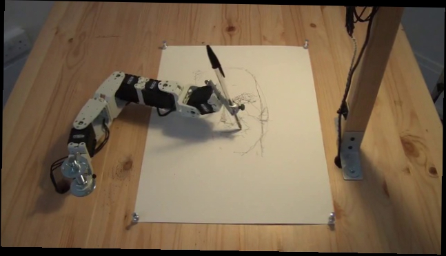 Рисующий робот  