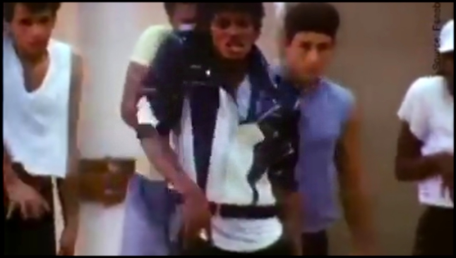 Michael Jackson, le Roi de la Pop, la chorégraphie mythique de Thriller, devenu un tube mondial ! 