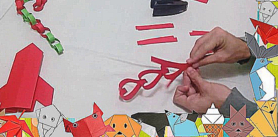 Оригами. Как сделать Новогоднюю гирлянду в виде сердечек. 