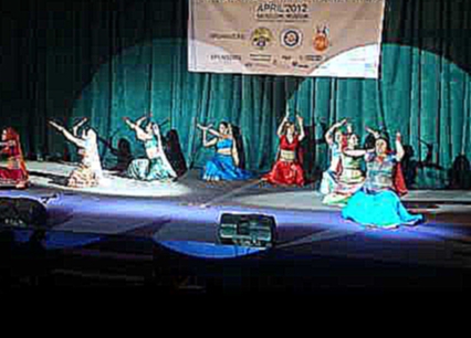Инданс, школа индийского танца. Танец с палочками Dola dola 
