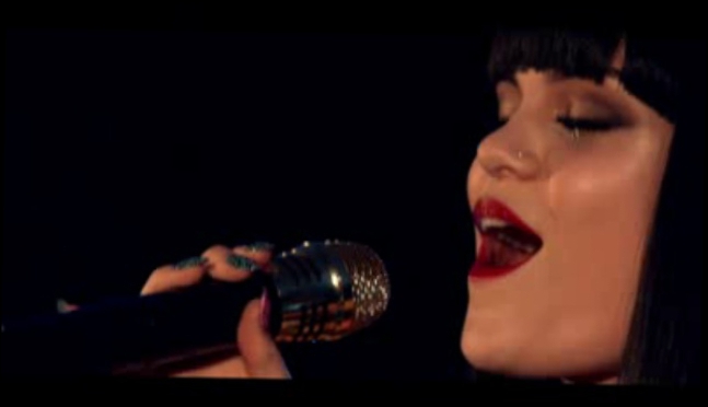 Jessie J - Domino (Live in London 2011) + download HD 