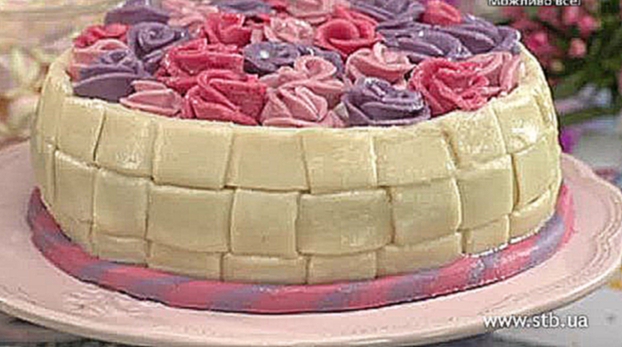 Бисквитный торт с марципанами 