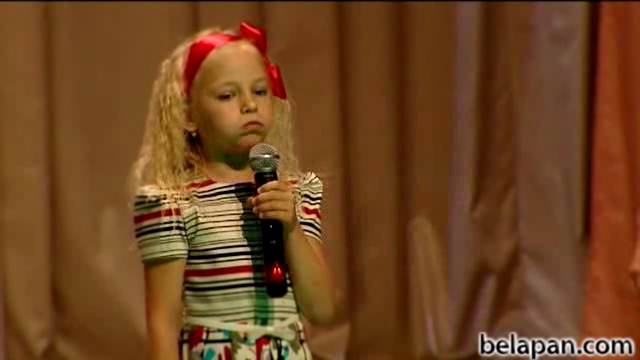 Семилетняя Вера Баль из Слонима умеет петь и говорить, не раскрывая рта 