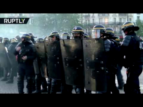 В Париже после выборов вспыхнули протесты 