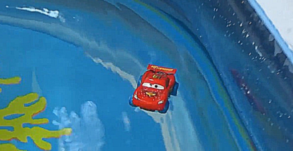 Тачки Дисней водные гонки с машинками в бассейне с шариками Disney Cars Splash S 