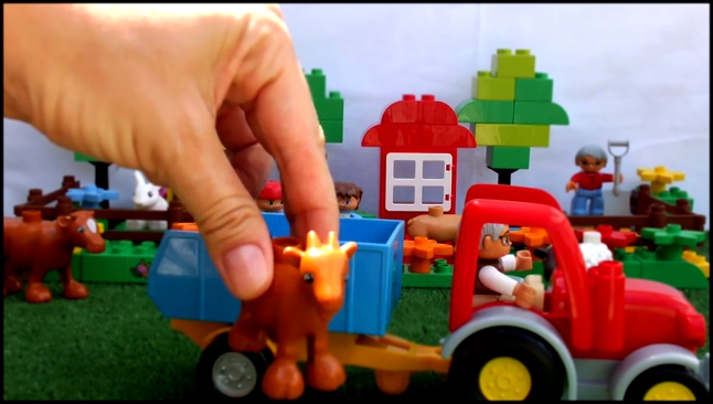 ✿♫ Лего Трактор на Лего Ферме и Домашние животные - песенка А у дедушки есть ферма 