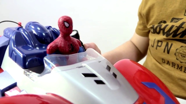 Видео для детей: Гараж Алекса! Человек Паук spider man и его МАШИНА.  Игры для мальчиков. 